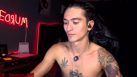 Red online show from October 12, 7:02 pm