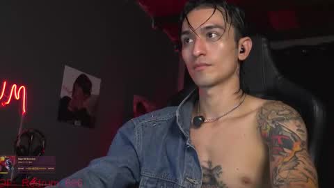 Snapshot of redrum_696 chatting on February 14, 3:09 pm Red online show from February 14, 3:09 pm