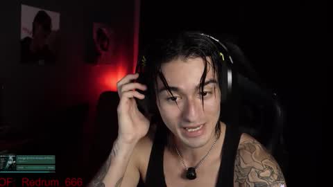 Snapshot of redrum_696 chatting on February 17, 2:52 am Red online show from February 17, 2:52 am