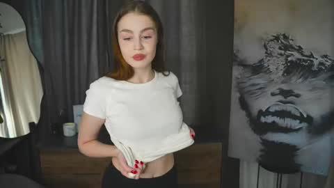 Mia online show from September 9, 1:27 am