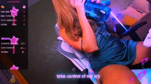 reggieMeow online show from February 19, 2:12 am