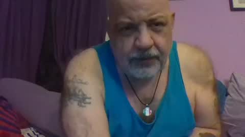 reggie online show from November 30, 11:09 pm