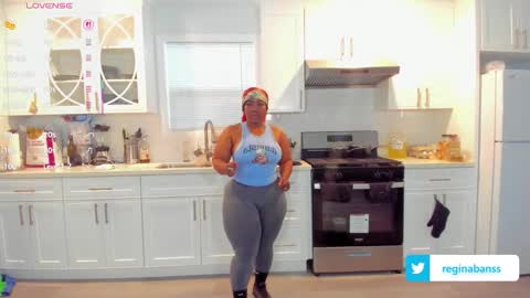 reginabanx online show from December 18, 11:55 pm