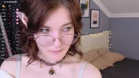 reginablack_ online show from March 26, 8:25 pm