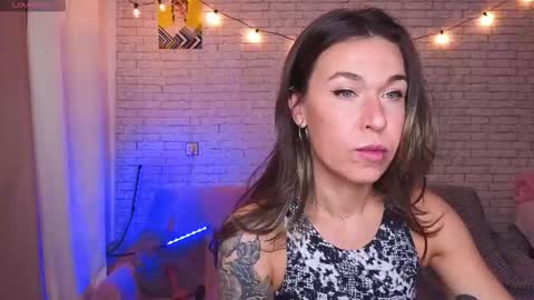 Snapshot of reginahawkinss chatting on October 10, 10:47 am ReginaHawkinss online show from October 10, 10:47 am