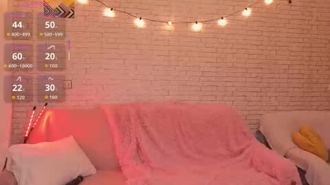 Snapshot of reginahawkinss chatting on October 24, 8:22 am ReginaHawkinss online show from October 24, 8:22 am