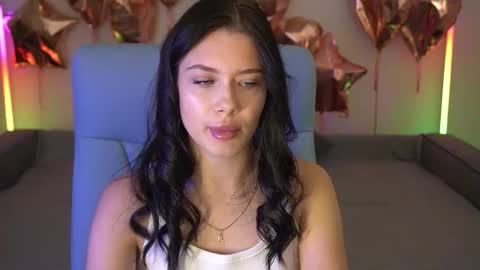 Snapshot of reginawine chatting on October 7, 8:17 pm ReginaWine online show from October 7, 8:17 pm