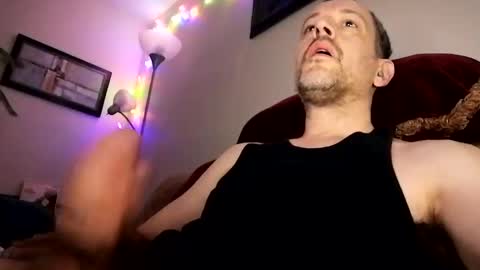 Snapshot of regularguy20 chatting on March 4, 10:46 am regularguy20 online show from March 4, 10:46 am