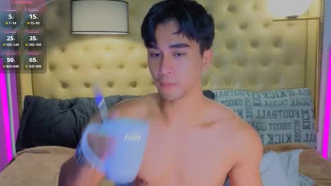 Snapshot of reidalert69 chatting on October 29, 12:57 am reidalert69 online show from October 29, 12:57 am