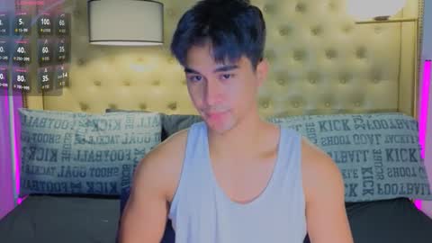 Snapshot of reidalert69 chatting on November 22, 1:37 am reidalert69 online show from November 22, 1:37 am