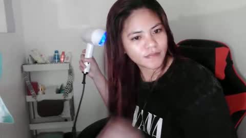 reign2525 online show from October 8, 11:19 am