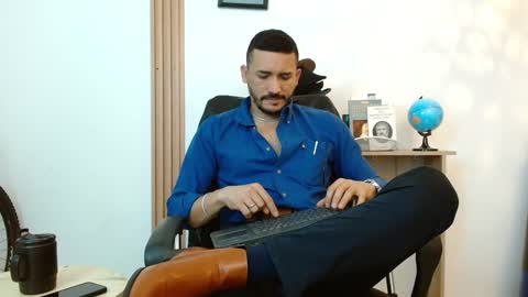 Snapshot of reiko_85_ chatting on September 26, 2:43 pm REIKO online show from September 26, 2:43 pm