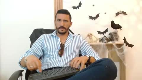 Snapshot of reiko_85_ chatting on October 7, 4:04 pm REIKO online show from October 7, 4:04 pm