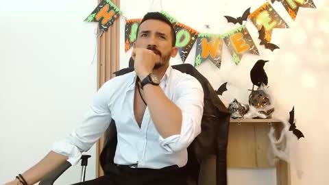 Snapshot of reiko_85_ chatting on October 9, 9:24 pm REIKO online show from October 9, 9:24 pm