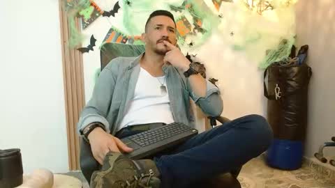 Snapshot of reiko_85_ chatting on October 14, 3:13 pm REIKO online show from October 14, 3:13 pm