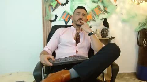 Snapshot of reiko_85_ chatting on October 22, 3:56 pm REIKO online show from October 22, 3:56 pm