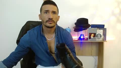 Snapshot of reiko_85_ chatting on November 14, 3:00 pm REIKO online show from November 14, 3:00 pm