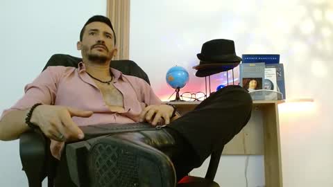 Snapshot of reiko_85_ chatting on November 19, 9:15 pm REIKO online show from November 19, 9:15 pm