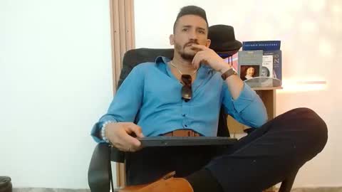 Snapshot of reiko_85_ chatting on November 27, 4:09 pm REIKO online show from November 27, 4:09 pm