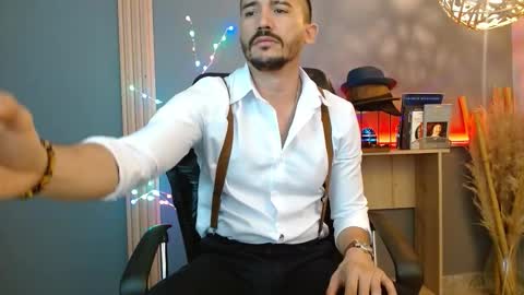 Snapshot of reiko_85_ chatting on March 18, 2:53 pm REIKO online show from March 18, 2:53 pm