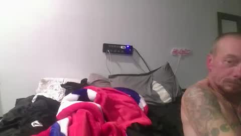 Snapshot of remshotdt chatting on December 2, 3:23 am remshotdt online show from December 2, 3:23 am