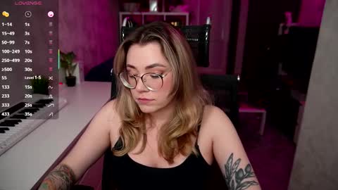 RemyWild online show from October 2, 3:30 pm