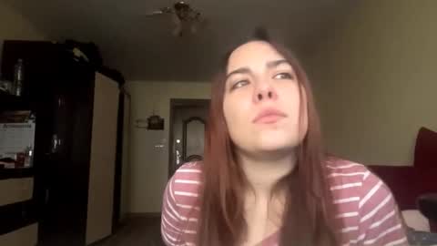 Snapshot of renamassee chatting on February 3, 6:40 am Lily online show from February 3, 6:40 am