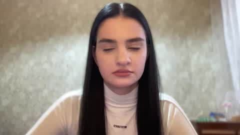 Snapshot of renata_a1 chatting on September 29, 12:43 pm Renata online show from September 29, 12:43 pm