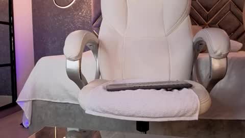 Renata 3 online show from February 4, 11:16 am