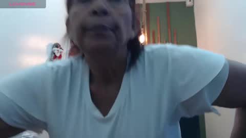 renata_milf_ online show from December 9, 11:36 am