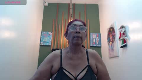 renata_milf_ online show from December 29, 12:12 pm