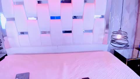 Snapshot of renataferrer_1 chatting on November 1, 2:08 pm      online show from November 1, 2:08 pm