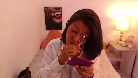 renataj online show from October 14, 1:34 pm