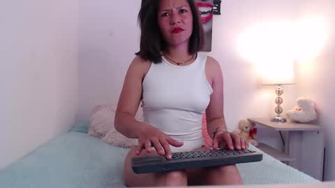 renataj online show from October 24, 11:34 pm