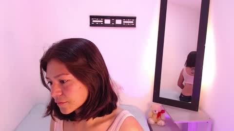 renataj online show from December 15, 11:14 am