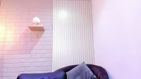      online show from December 28, 3:15 pm