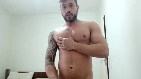 Snapshot of renatocavedon1 chatting on October 26, 9:04 am renatocavedon1 online show from October 26, 9:04 am