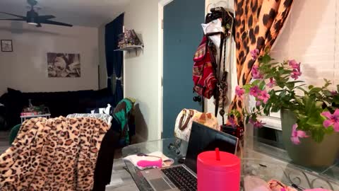Naughty closet slut here to suck all your friends off  online show from December 8, 11:08 pm