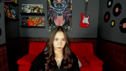 Snapshot of renee_gomez chatting on October 17, 9:56 am renee_gomez online show from October 17, 9:56 am