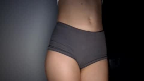 Snapshot of renee_loah chatting on October 24, 8:27 pm renee_loah online show from October 24, 8:27 pm