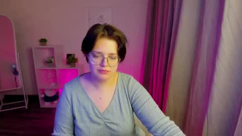renee_turner online show from December 8, 2:18 am