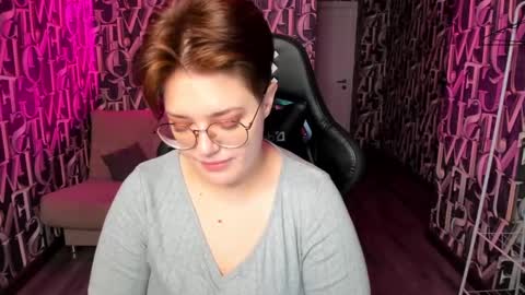renee_turner online show from December 15, 12:29 am
