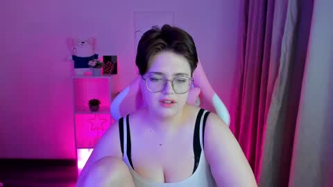 renee_turner online show from December 26, 12:57 am