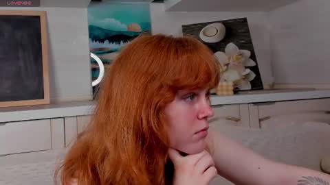 reneefoxy_ online show from June 11, 1:16 am