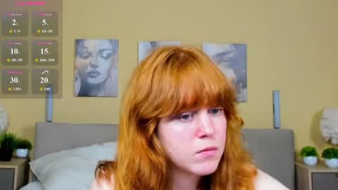 reneefoxy_ online show from July 6, 1:02 am