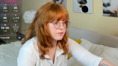 reneefoxy_ online show from July 19, 12:58 am