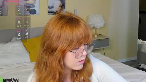 reneefoxy_ online show from July 24, 11:58 pm