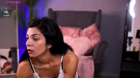 Rena online show from October 28, 5:00 am