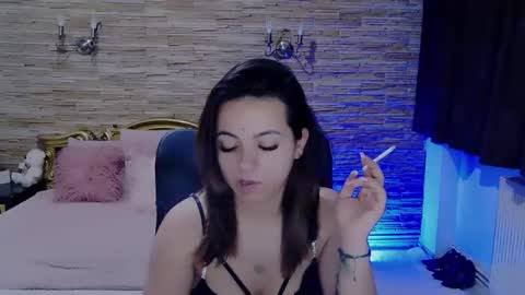 Snapshot of renesmesweet chatting on January 5, 2:30 pm renesmesweet online show from January 5, 2:30 pm