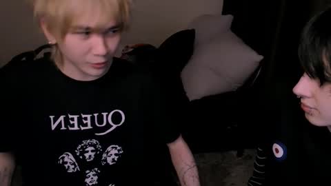 rennuts online show from February 3, 2:53 am